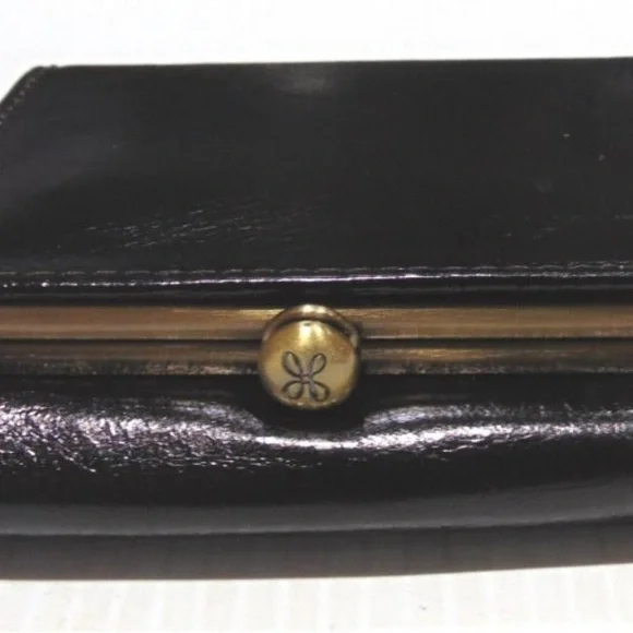 HOBO Gari Women’s Black Leather Trifold Wallet with Kiss Lock - Picture 2 of 9
